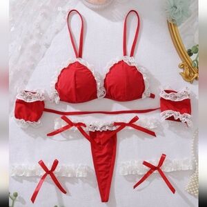 SHEIN Red Lace Trim Bra Set